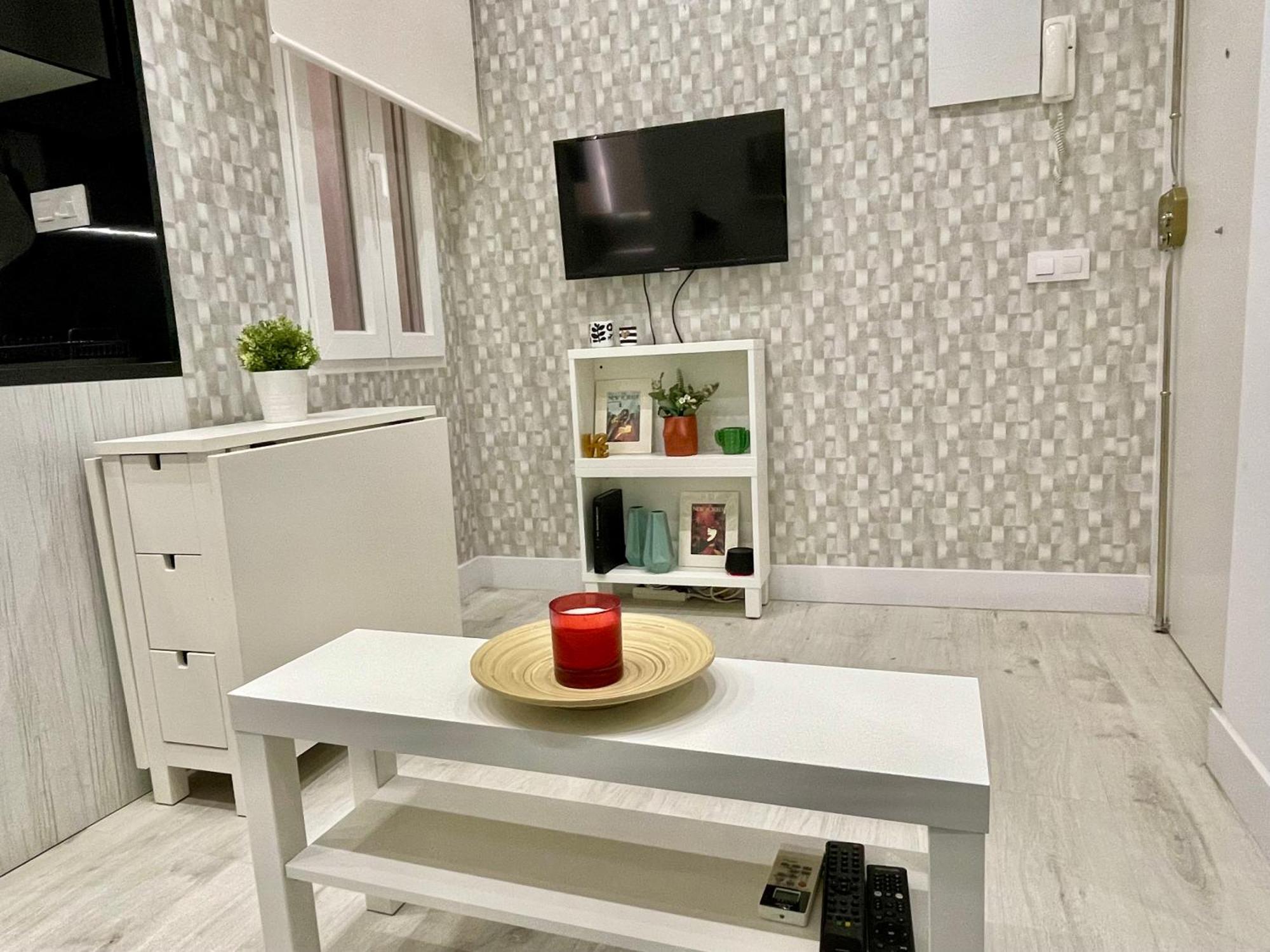 Adorable Apartamento En Chamberi Apartment Madrid Exterior photo