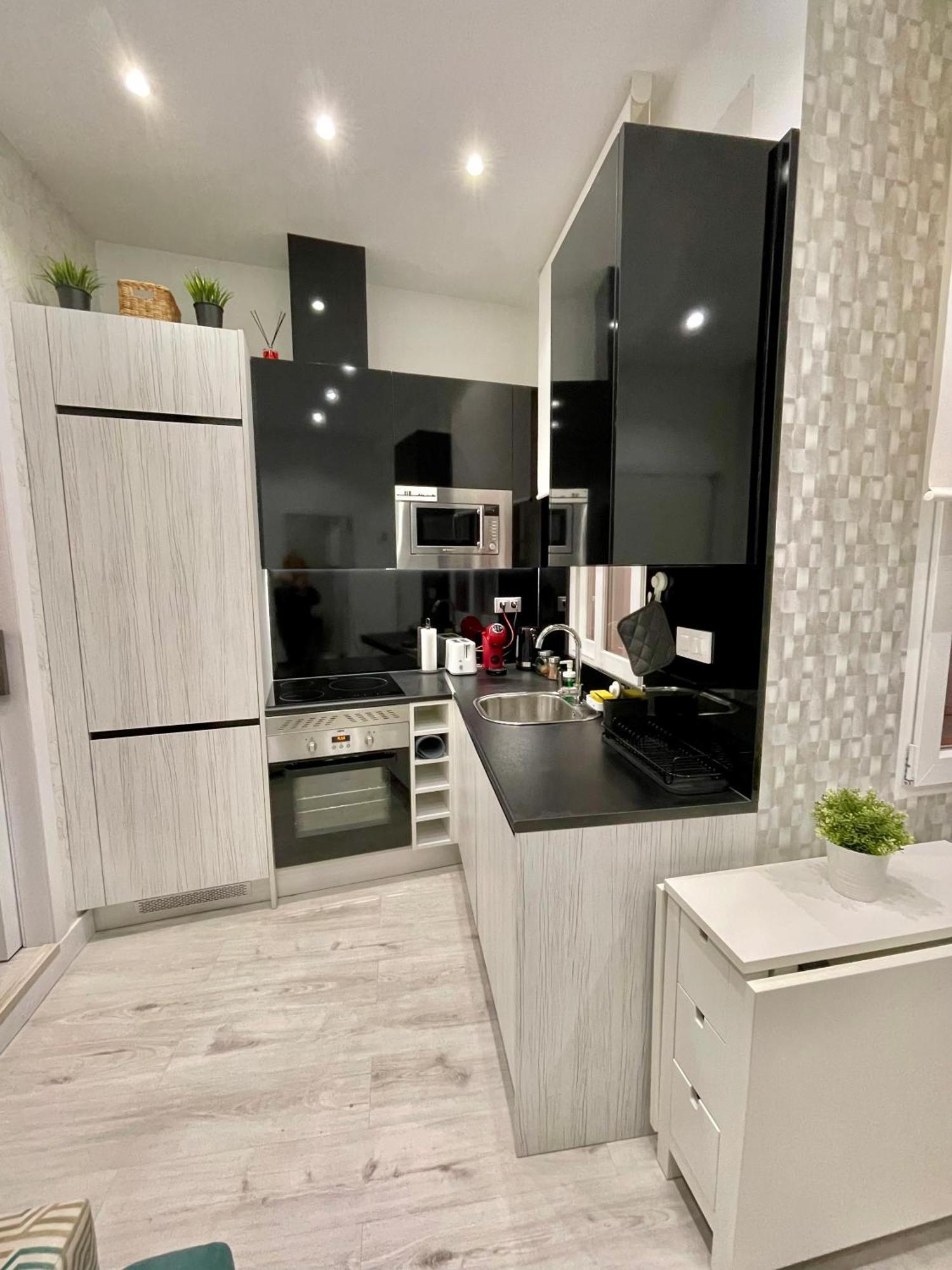 Adorable Apartamento En Chamberi Apartment Madrid Exterior photo